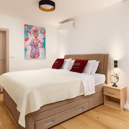 Beautiful In Mastrinka With Wifi *