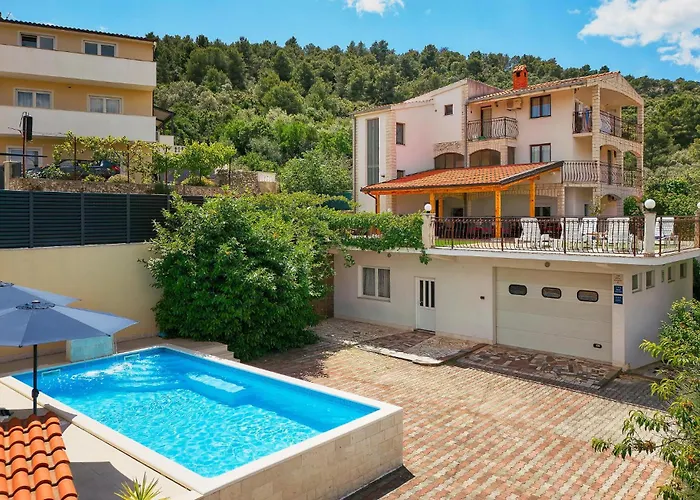 Casa vacanze Beautiful In Mastrinka With Wifi