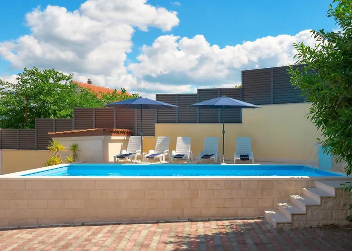 Beautiful In Mastrinka With Wifi *