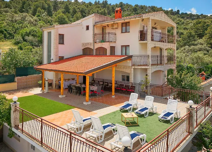 Beautiful In Mastrinka With Wifi Casa vacanze Traù