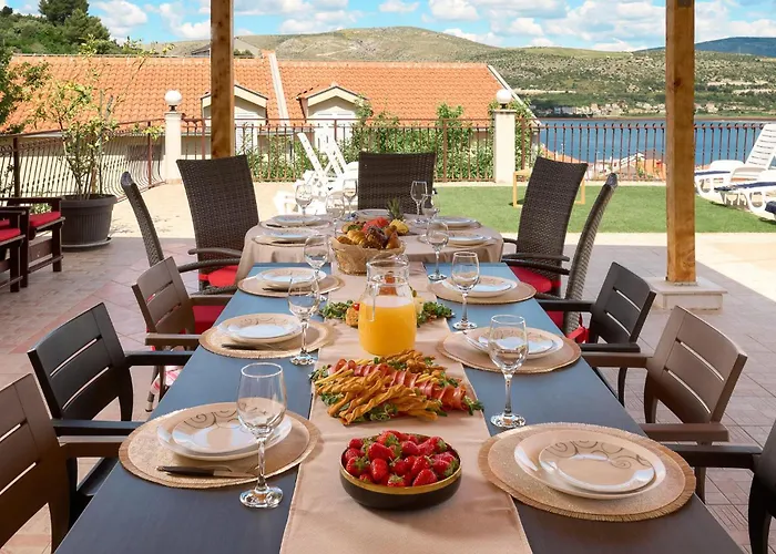 Casa vacanze Beautiful In Mastrinka With Wifi *