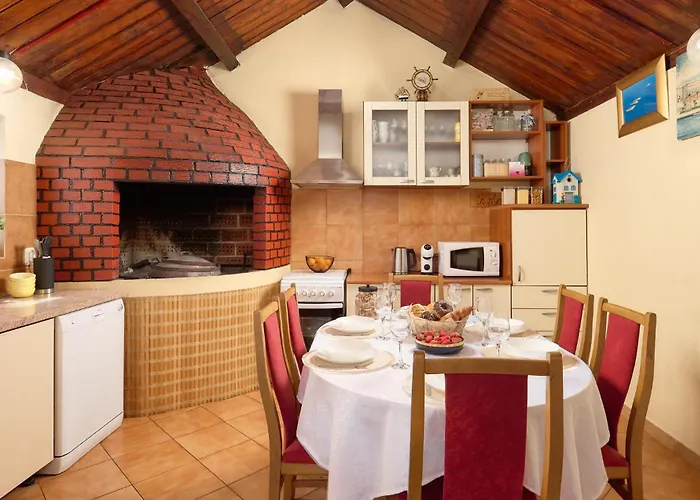 Beautiful In Mastrinka With Wifi * Traù