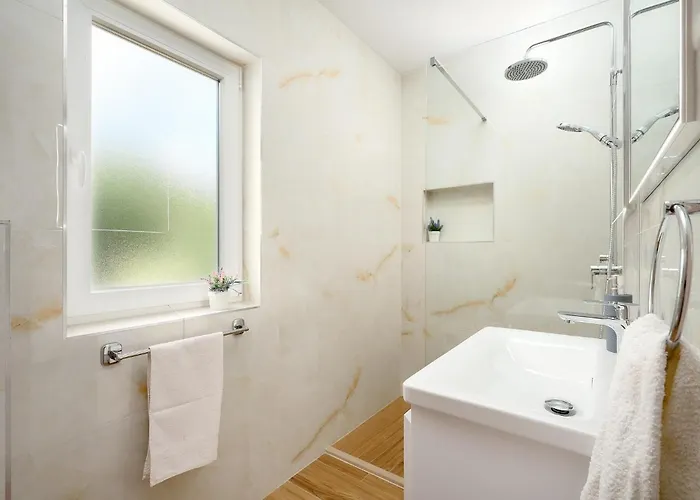 Beautiful In Mastrinka With Wifi *